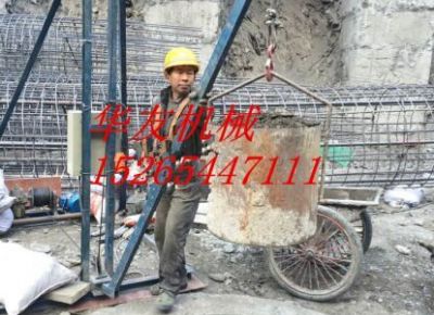 點擊查看詳細(xì)信息<br>標(biāo)題：華友機械建筑 挖樁 打井用小吊機 閱讀次數(shù)：6296
