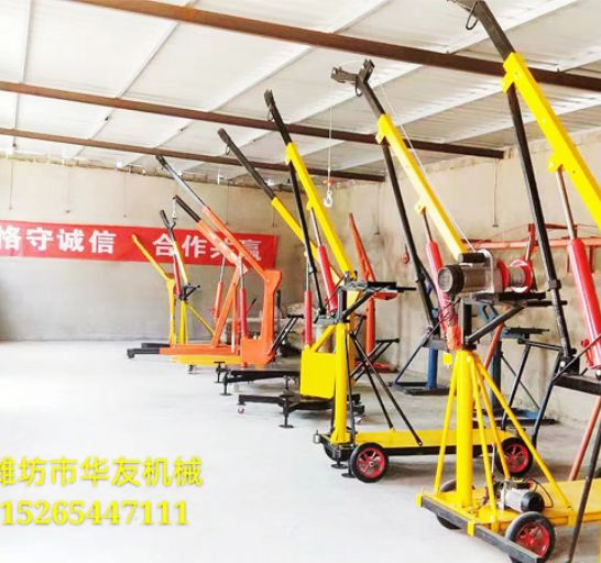 點擊查看詳細(xì)信息<br>標(biāo)題：裝車卸貨用小吊機 閱讀次數(shù)：1975