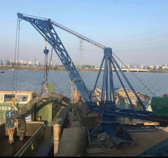 點擊查看詳細信息<br>標題：裝車卸貨 車間碼頭 魚塘吊機 閱讀次數(shù)：1613